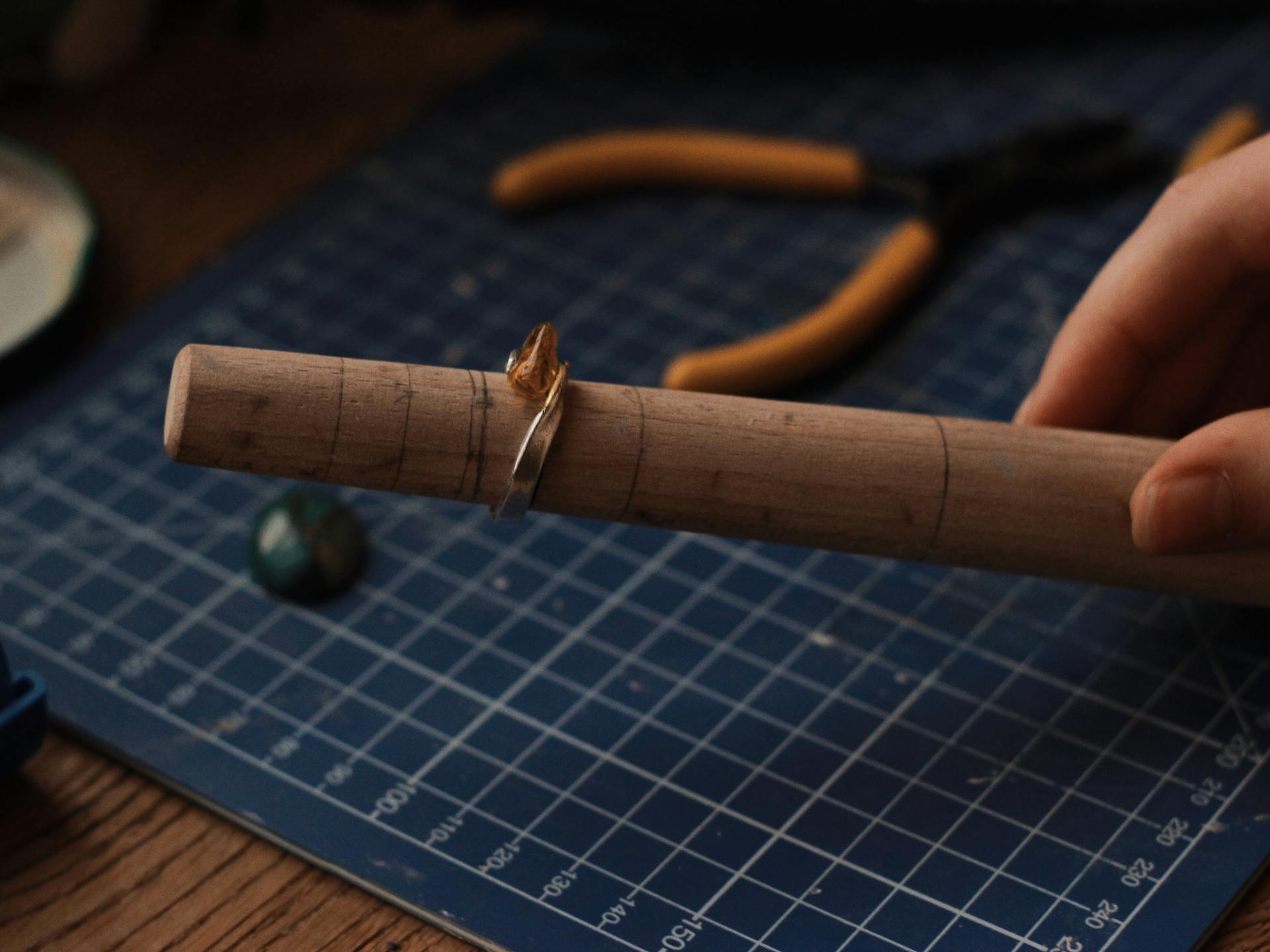 Ring resizing and jewellery repairs in Melbourne